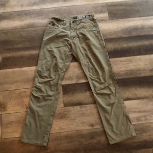 Kuhl revolver pants 30x34